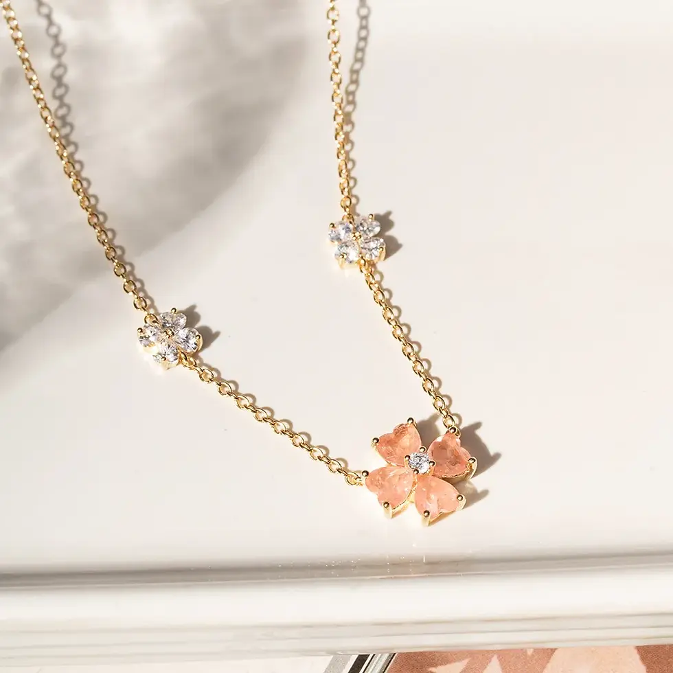 Miniatura: Colar Clover com Cristal Podange e Zircônias Brancas 45cm - Banho de Ouro 18k