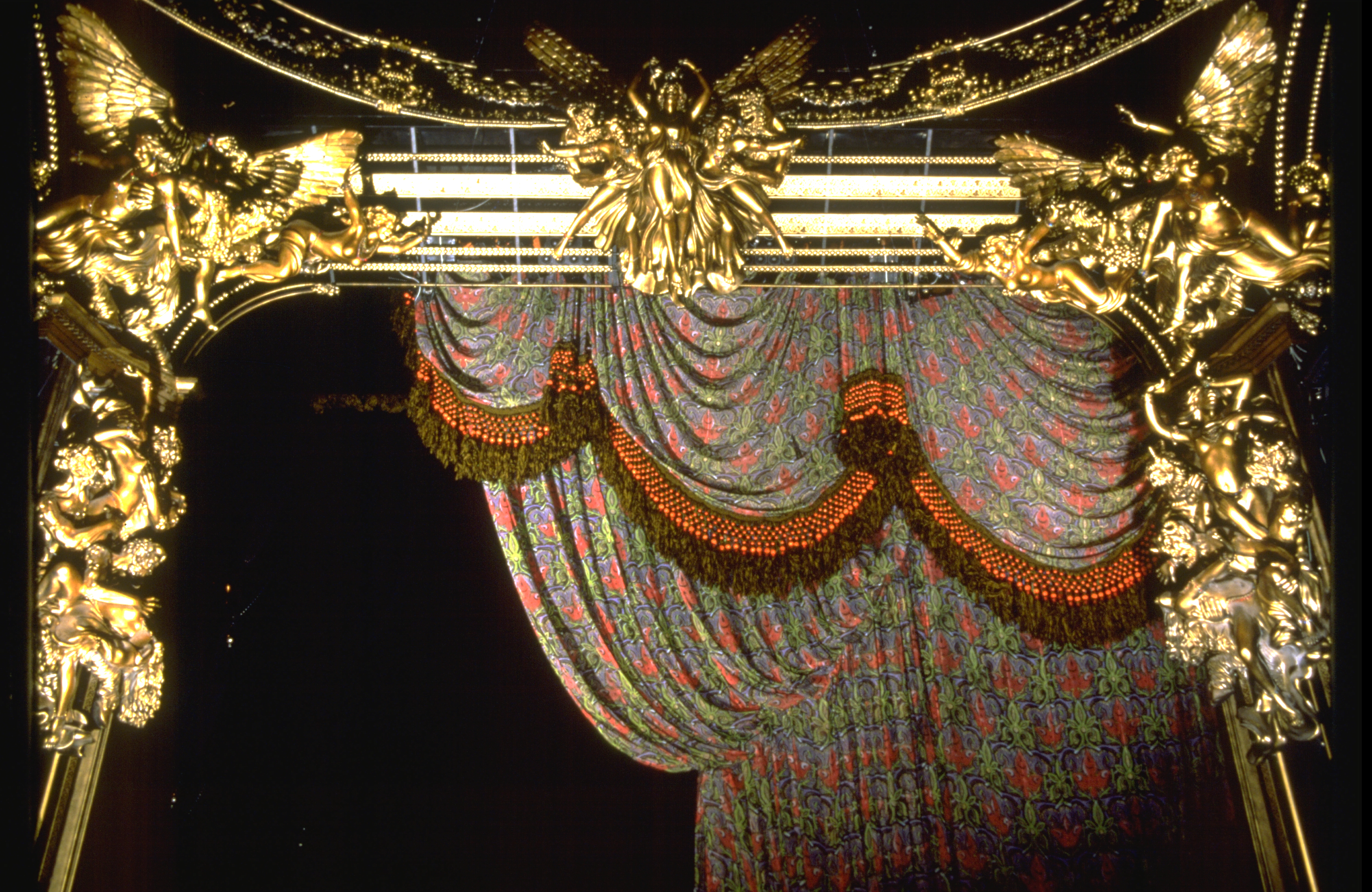 PROSCENIUM ARCH