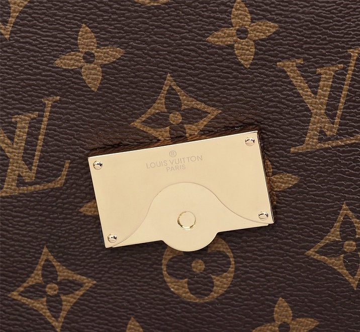 Thumbnail: Louis Vuitton BEAUBOURG Medium Handbag