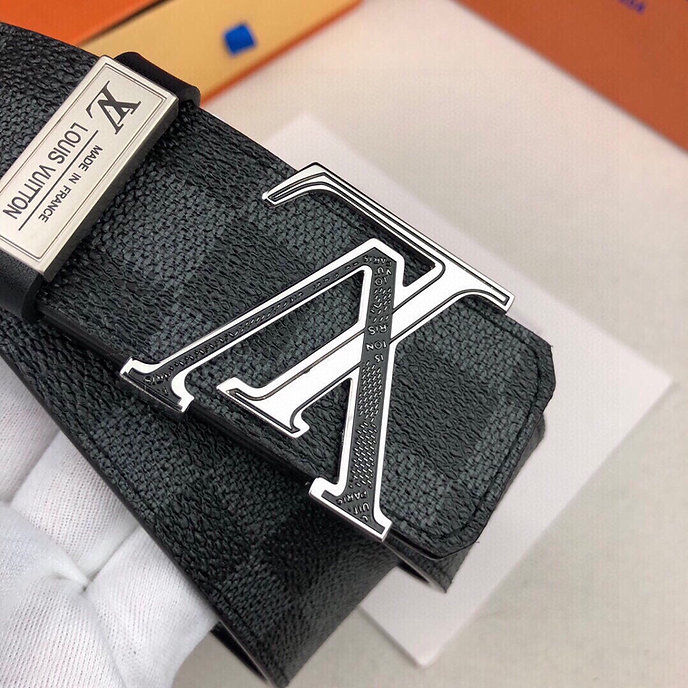 Thumbnail: Louis Vuitton Belt