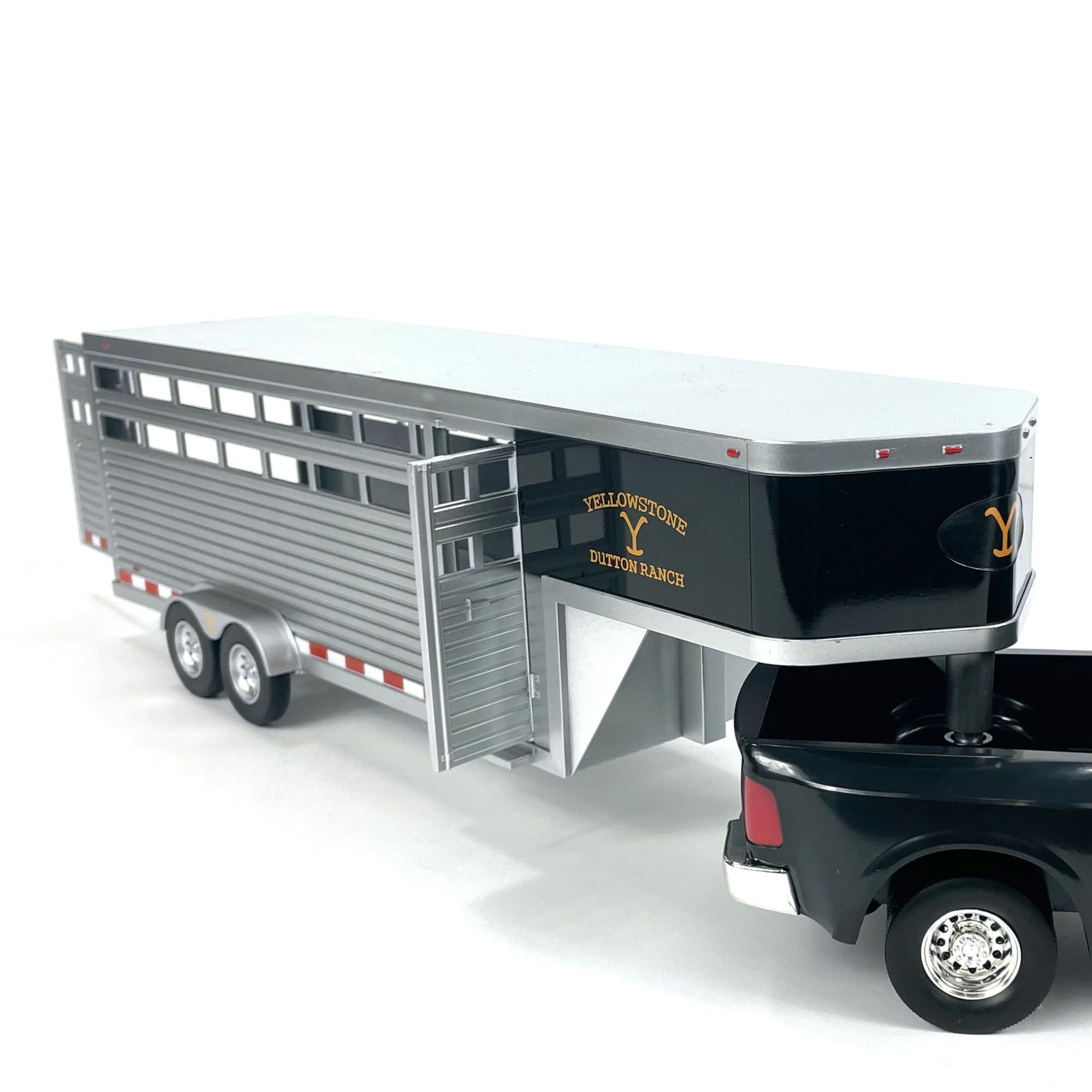 AMT Adult Collectibles - Yellowstone Dutton Ranch Trailer with Gooseneck Trailer