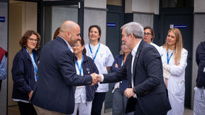Fernando Clavijo resalta que la atención sanitaria canaria continúa avanzando con una atención más próxima a la ciudadanía