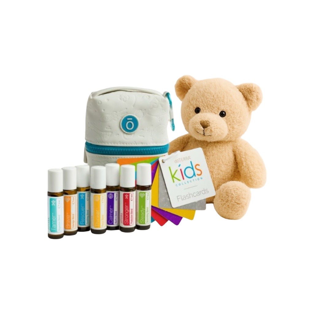 doTERRA Kids Collection mit Roll-ons, Tasche und Teddy auf weissem Hintergrund