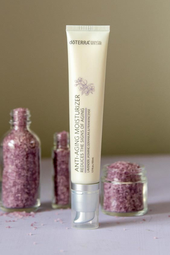 Miniaturbild: Anti-Aging Feuchtigkeitscreme Essential Skin Care | Naturkosmetik doTERRA