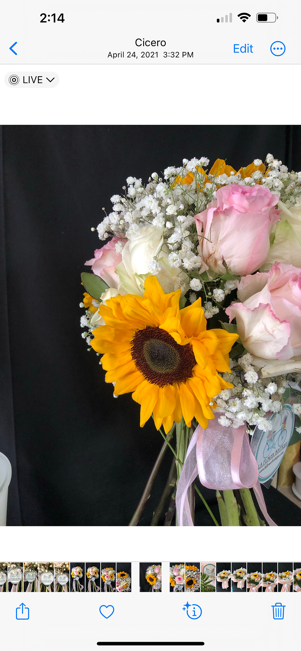 Thumbnail: Sunflower & Roses Boquet 