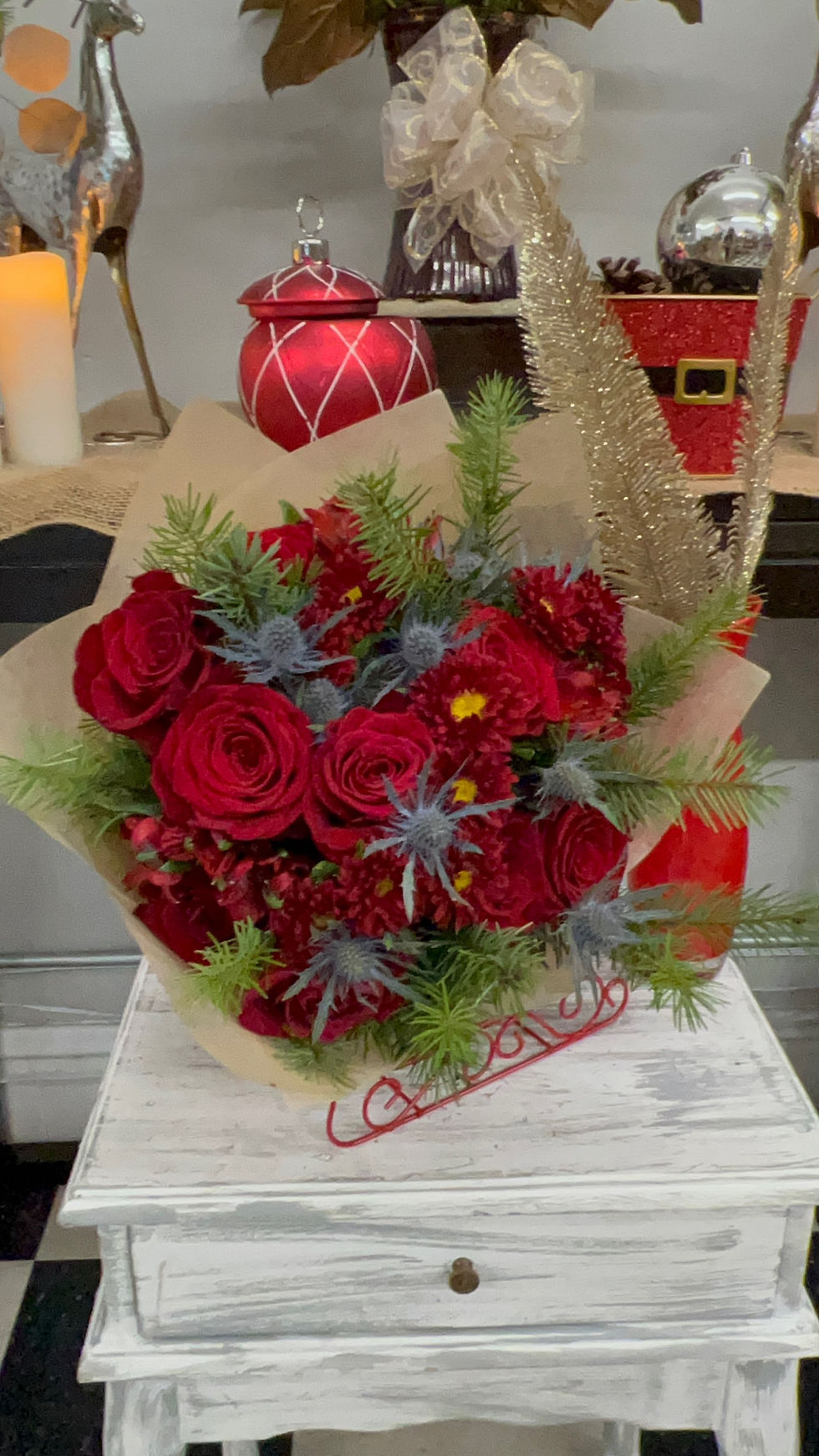 Thumbnail: Cheer Roses Bouquet