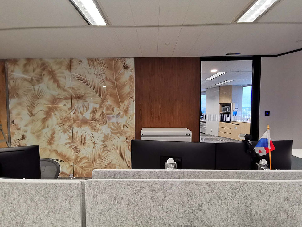 Thumbnail: Laminated Glass in Bank Project (Citi Bank) (Leaf Printing Glass)