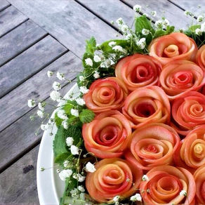 Apple rose tart