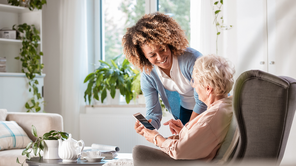 Live-in Carer helping and elderly client at home
