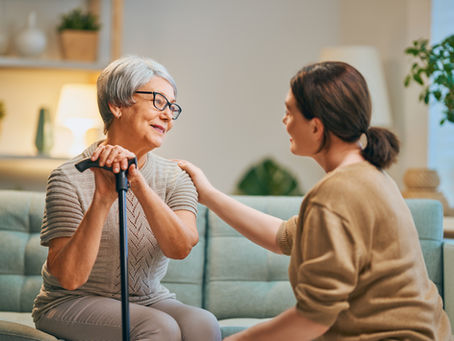 Live-in Care Vs Hourly Care - What Are The Benefits?