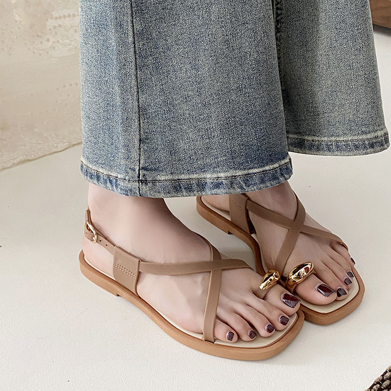 New Roman Sandals Women's Summer All-match Outwear Beach Finger Slippers 2024 El