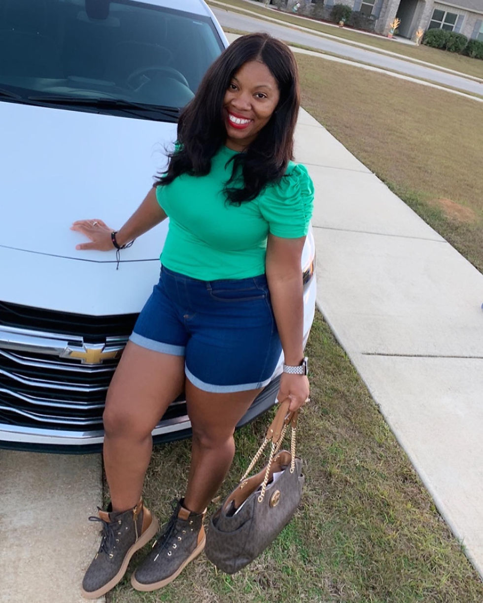 Thumbnail: Green puff sleeve top