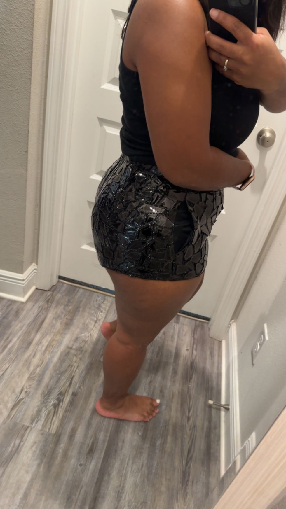 Thumbnail: Yonce Shiny Metallic shorts 