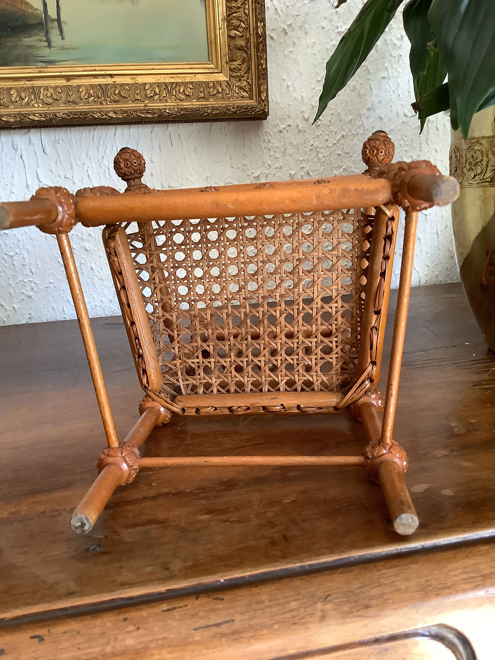 Miniature : Chaise de poupée ancienne