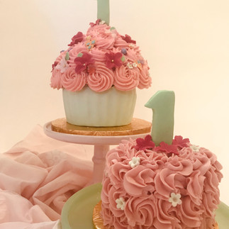 Pink rose smash cake