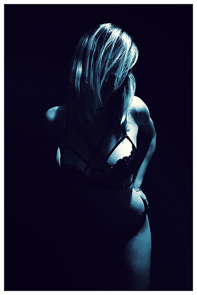 blue, black and white, female model, in the shadows, photograph