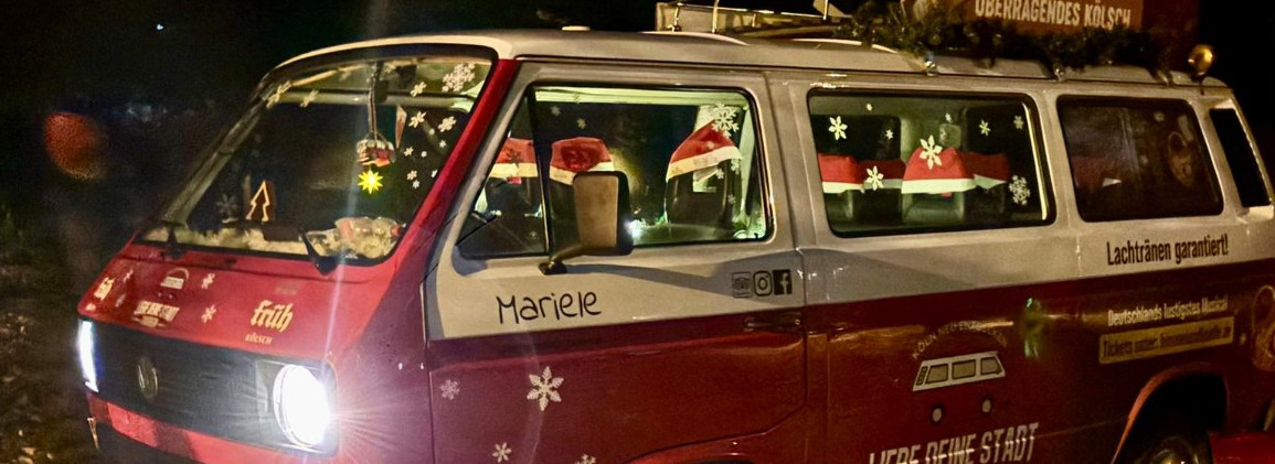 Weihnachtsmarkt-koeln-gluehwein-hopping-xmas-bulli-teamevent.jpg