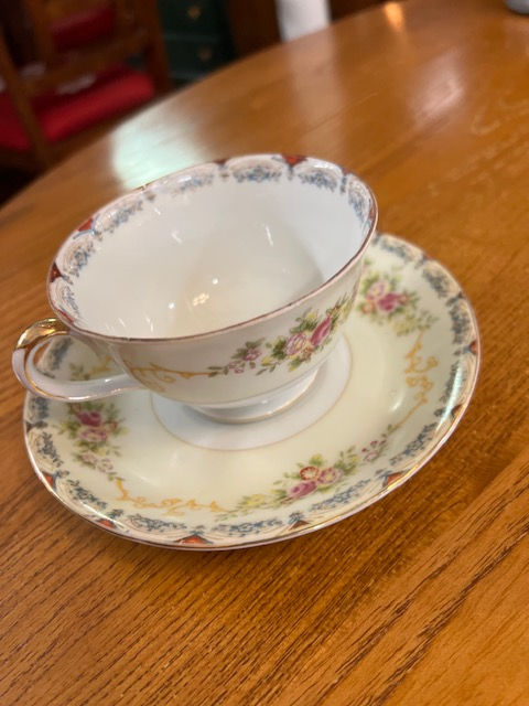 Thumbnail: FENTON BONE CHINA MADE IN OCCUPIE JAPAN- 31 PIECE