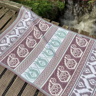 Graceful Spirit - Throw