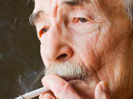 Artículo: Tabaquismo en adultos mayores.