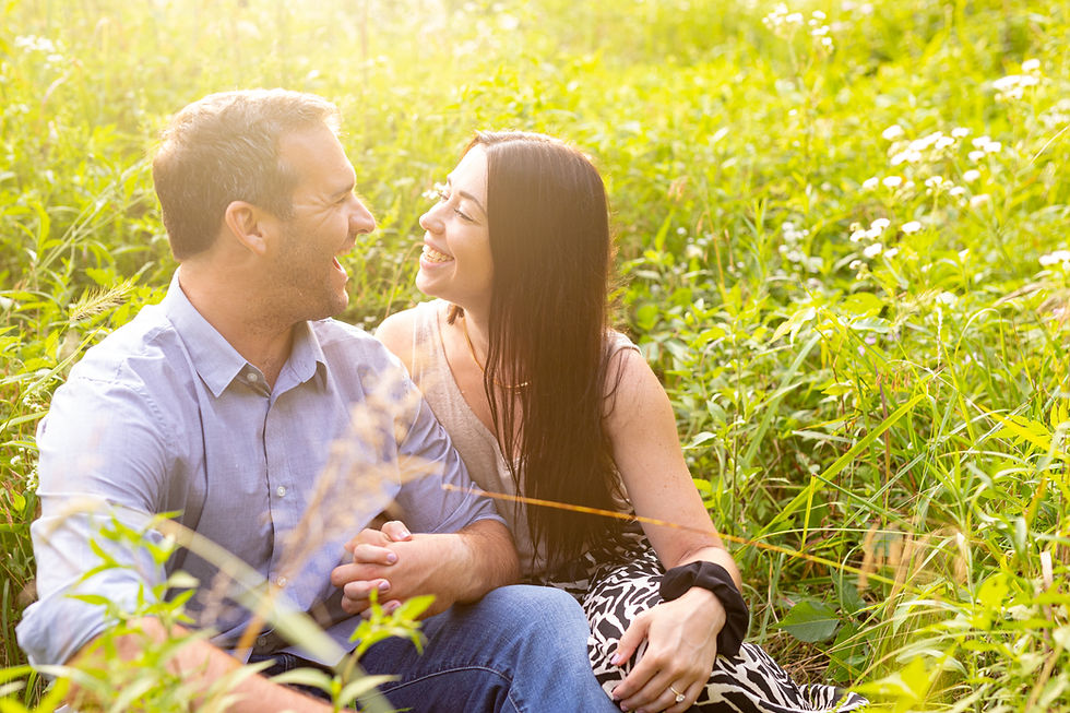Sunny and warm engagement session in Columbia, MO | KatFour Photo
