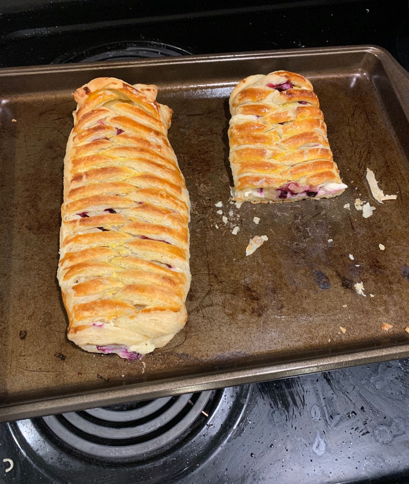 The EASIEST fruit strudel recipe