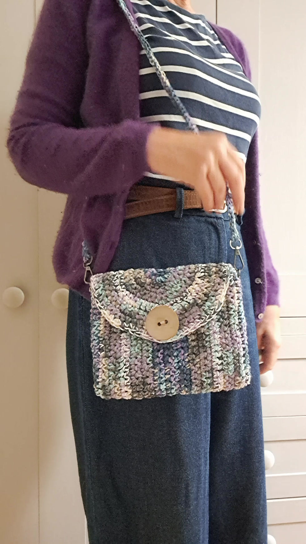 Thumbnail: 'Ha Long' - Blue, mauve, white and grey raffia crossbody bag with large button