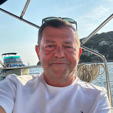 Boşluğu dolduran yılanlar ve akrepler