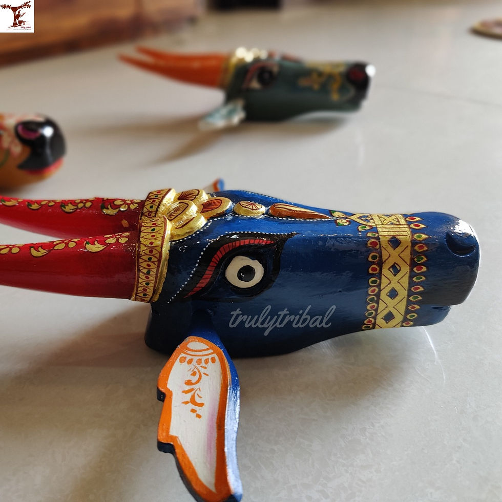 थंबनेल: Wooden Cow Head Decor Size-18 Inches