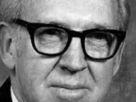 Clyde Owen, Former Larson Air-Force Base Commander Passes Away Passes Away at age 100