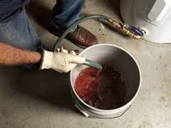 flushing a waterheater.jpg