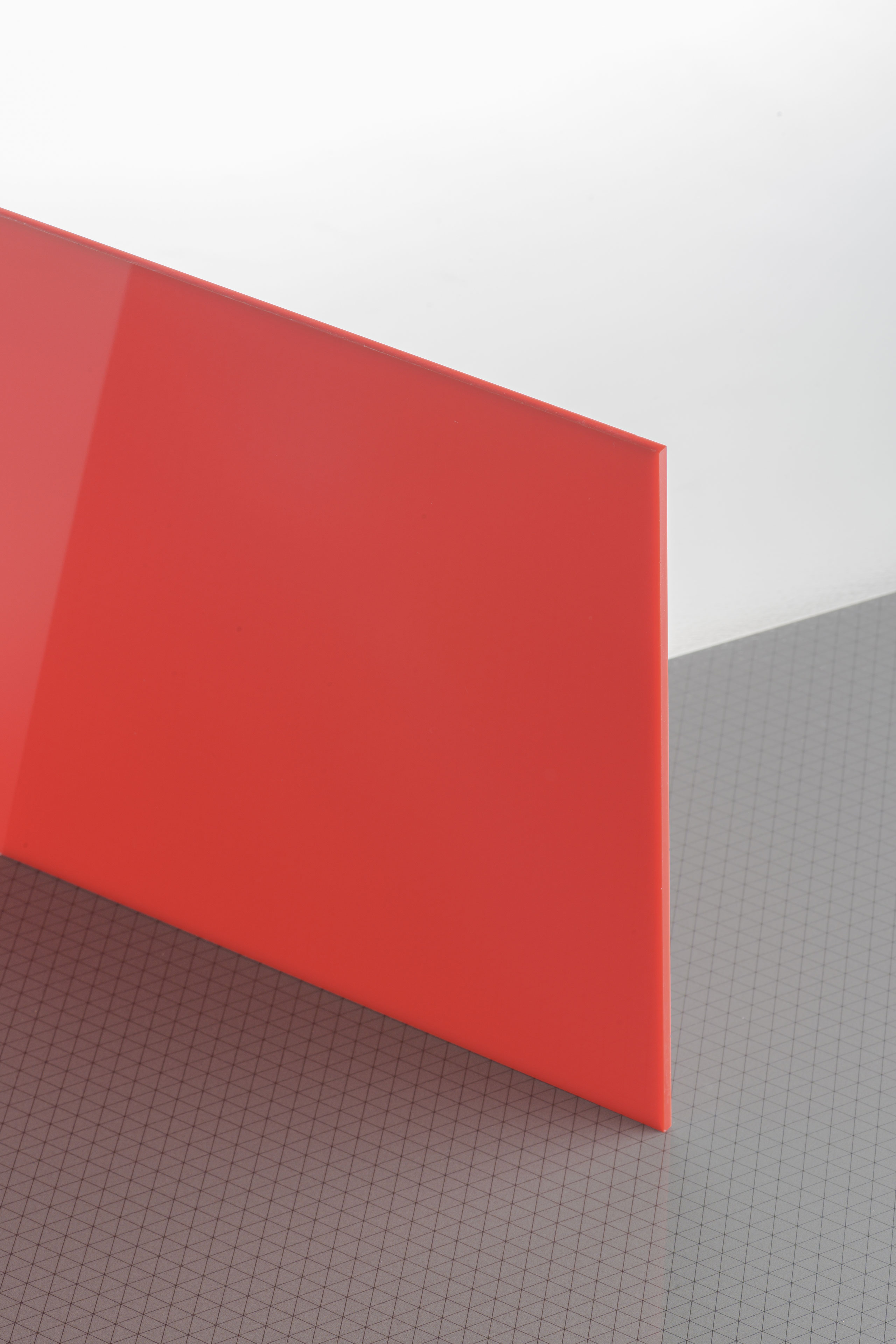 PLEXIGLAS XT 3N670 Translucent Red Acrylic Extrusion Sheet