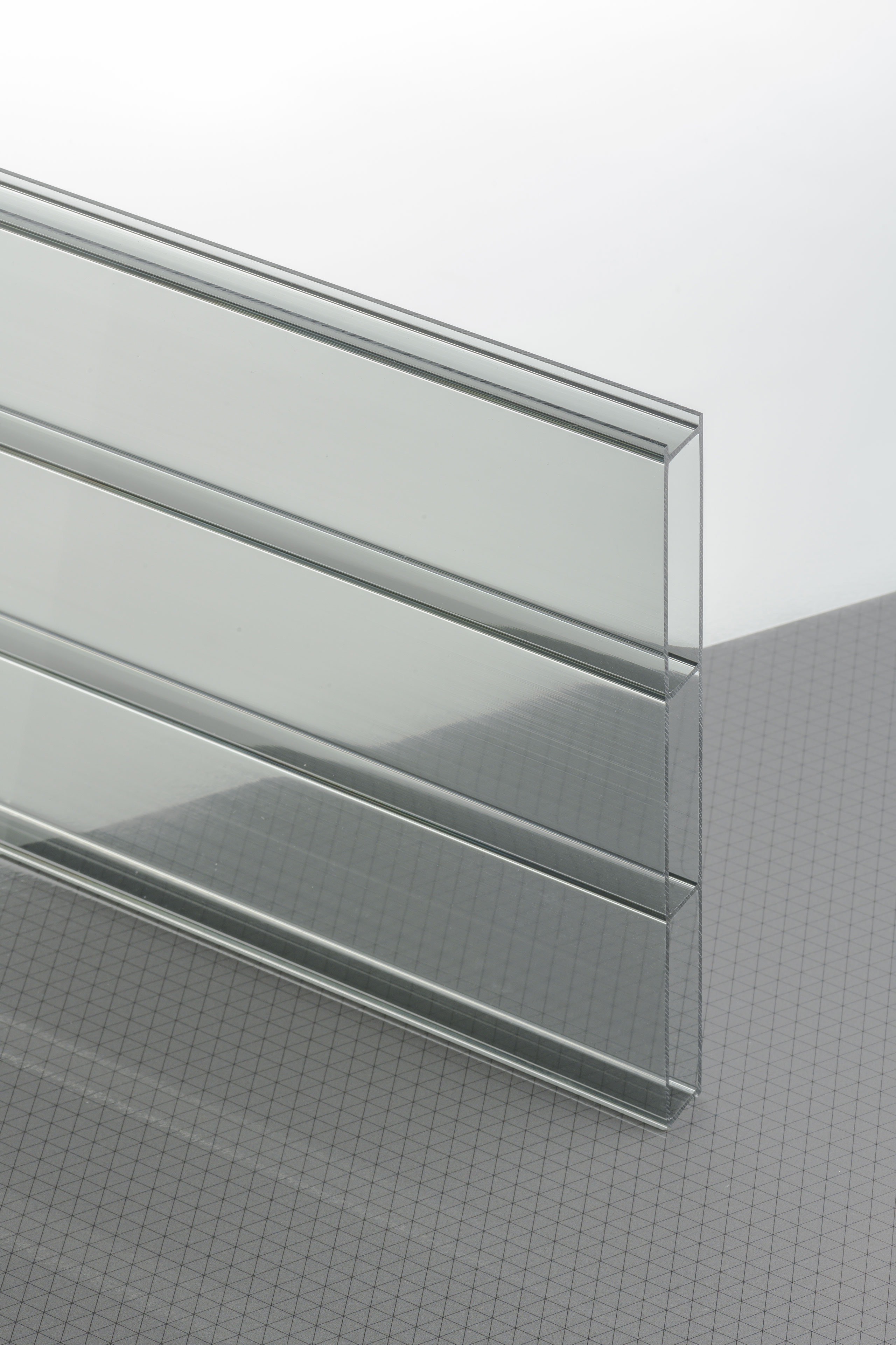 PLEXIGLAS® Resist 7RS30 SDP 16/64 Grey PMMA Multi Skin Sheet