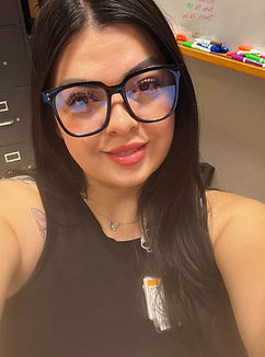 Maria Artistand facepainter at Local Locas Facepainting