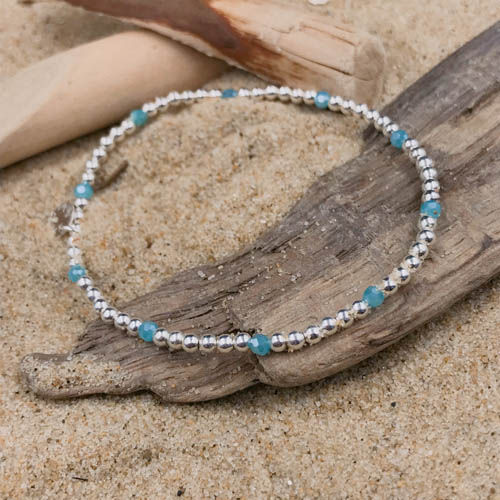 Miniature : Bracelet perles argent 2.5 mm et perles cristal bleu clair