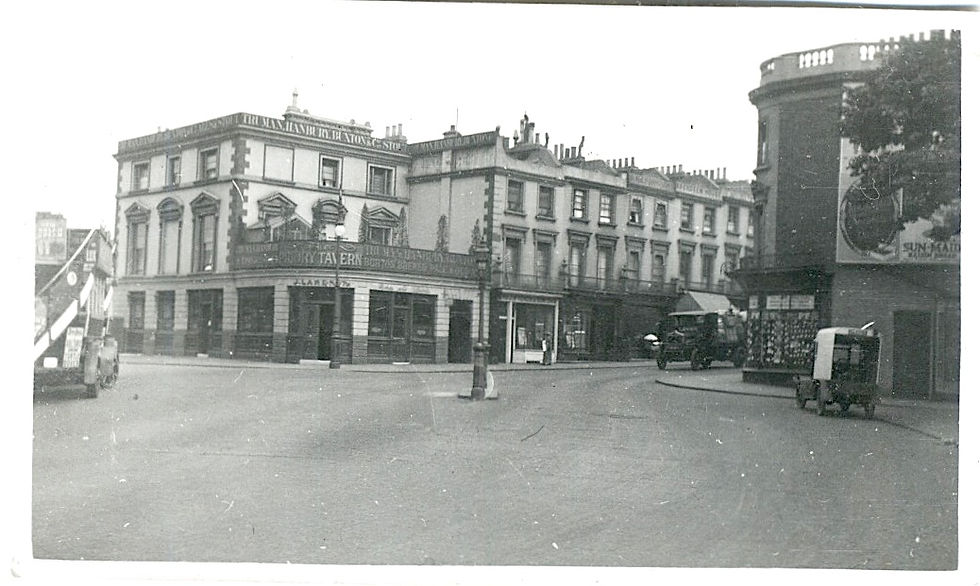 Priory Tavern, Kilburn c1920.