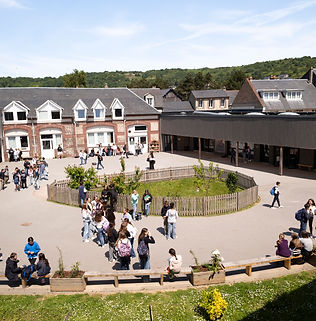 cour college-7680 copie.jpg