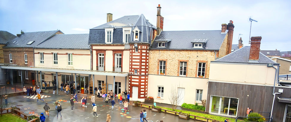 ambiance ext ecole primaire-7117_edited.jpg