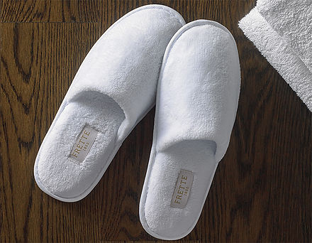 luxury-collection-frette-slippers-LUX-457-01-01-WH-NL-AD_lrg.jpg