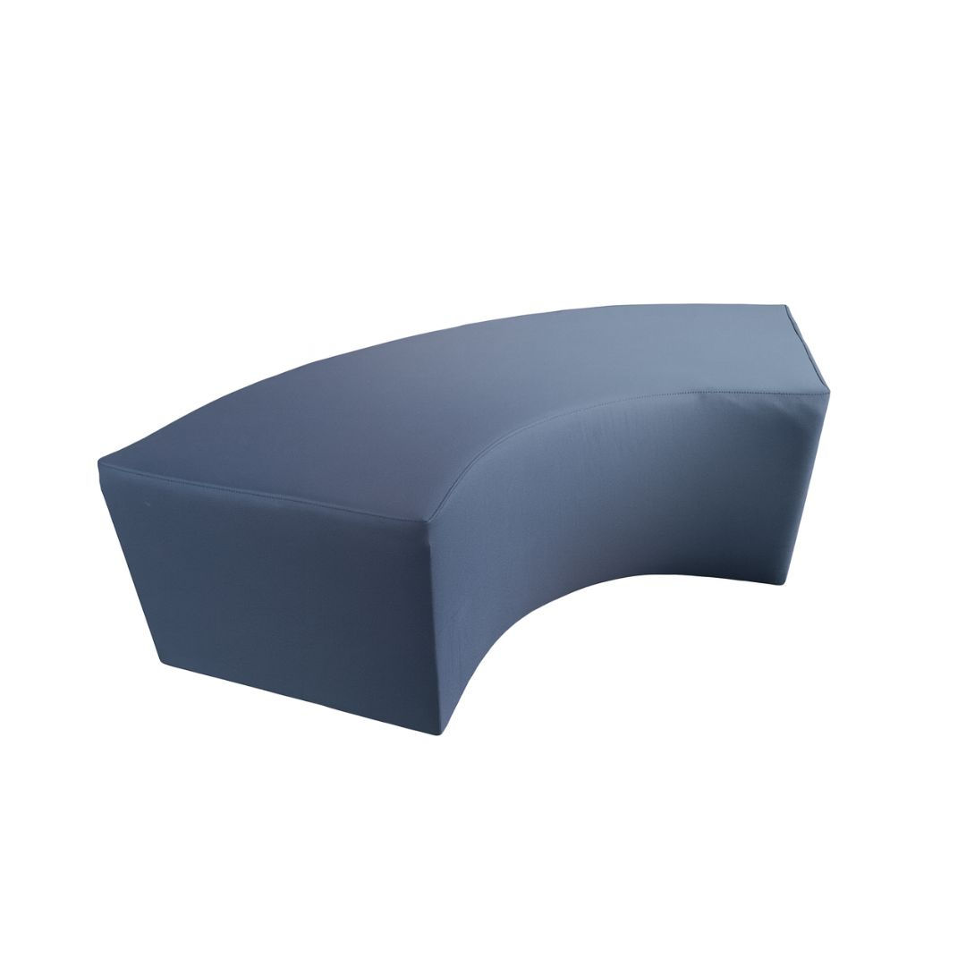 Puff Oval 1,60x0,40 na cor preta