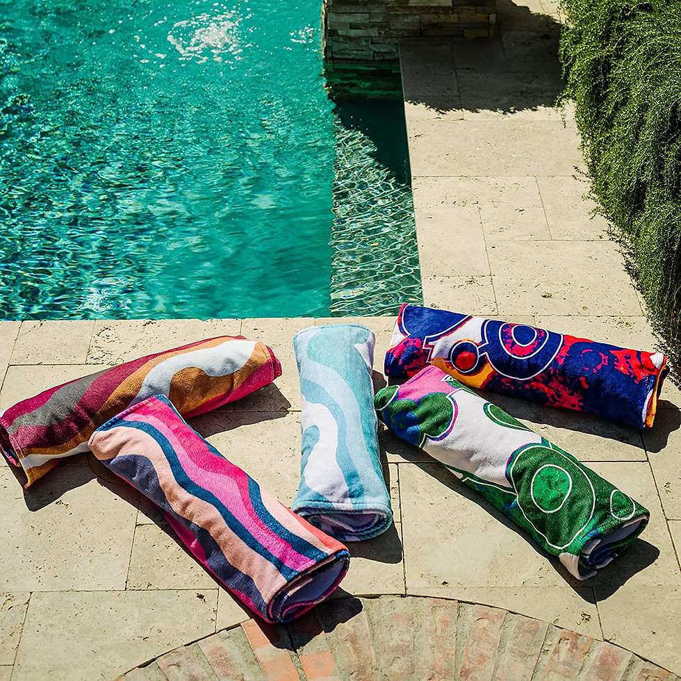 Thumbnail: Pillow Beach Towel (Fuchsia)