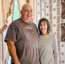 queen-anne-bed-and-breakfast-anniversary-getaway-holland-parlor.jpg