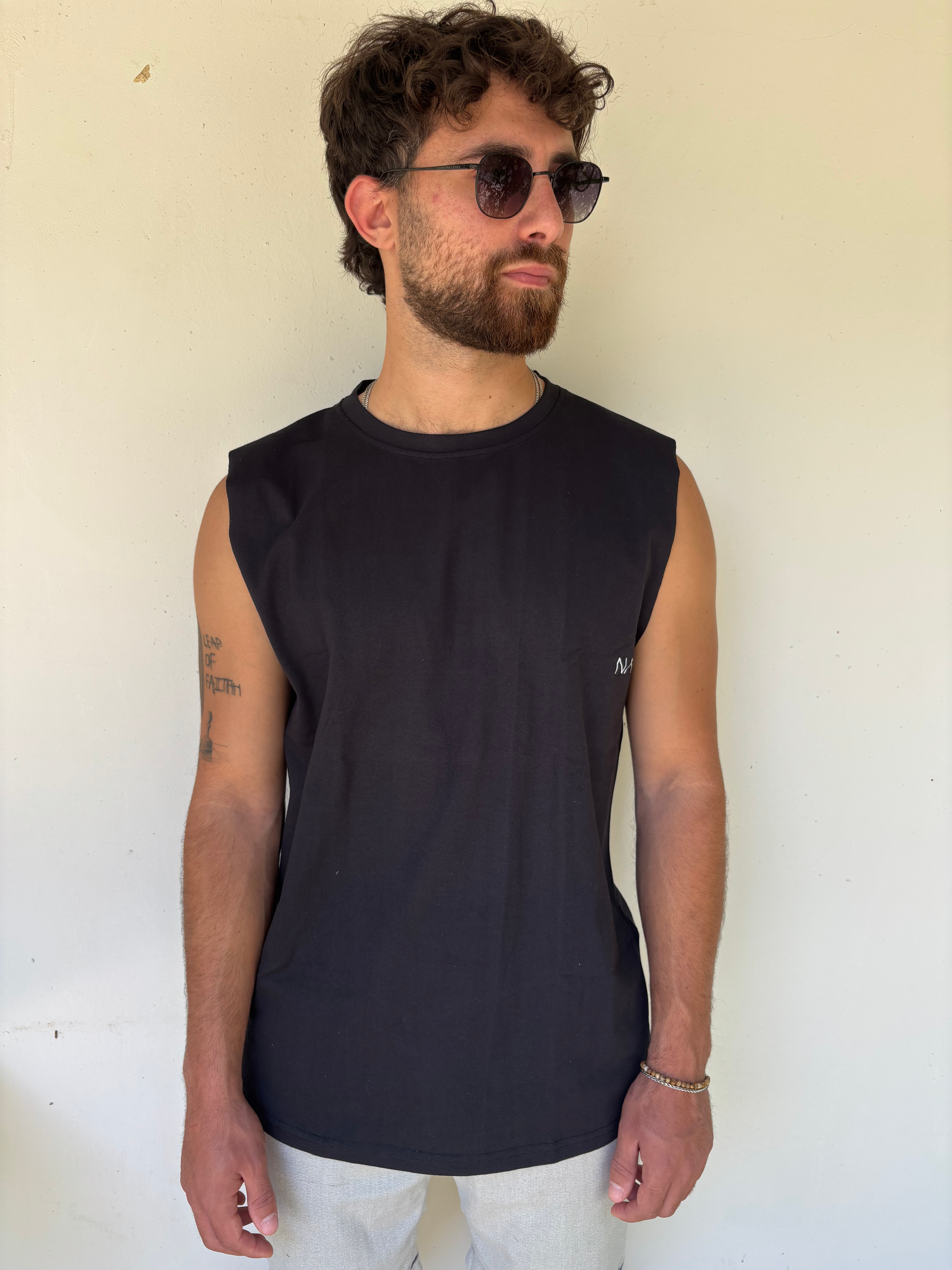 Under Surface Singlet Off Black