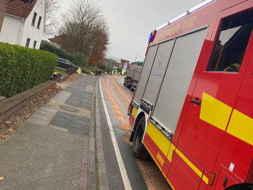 ÖL_Schaden_Straße 26.11.2020 11:03 Uhr