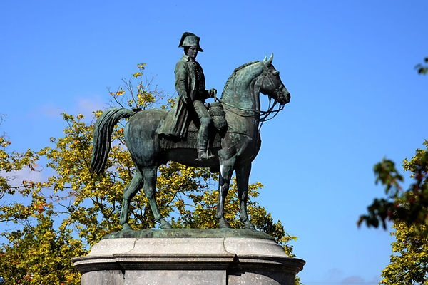 statue-napolonville-la-roche-sur-yon-1-1