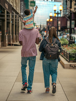 DOWNTOWN COUPLES/FAMILIES