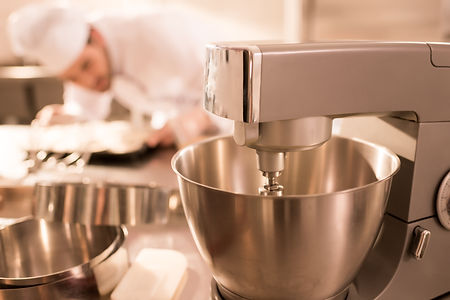 selective-focus-of-confectioner-and-food