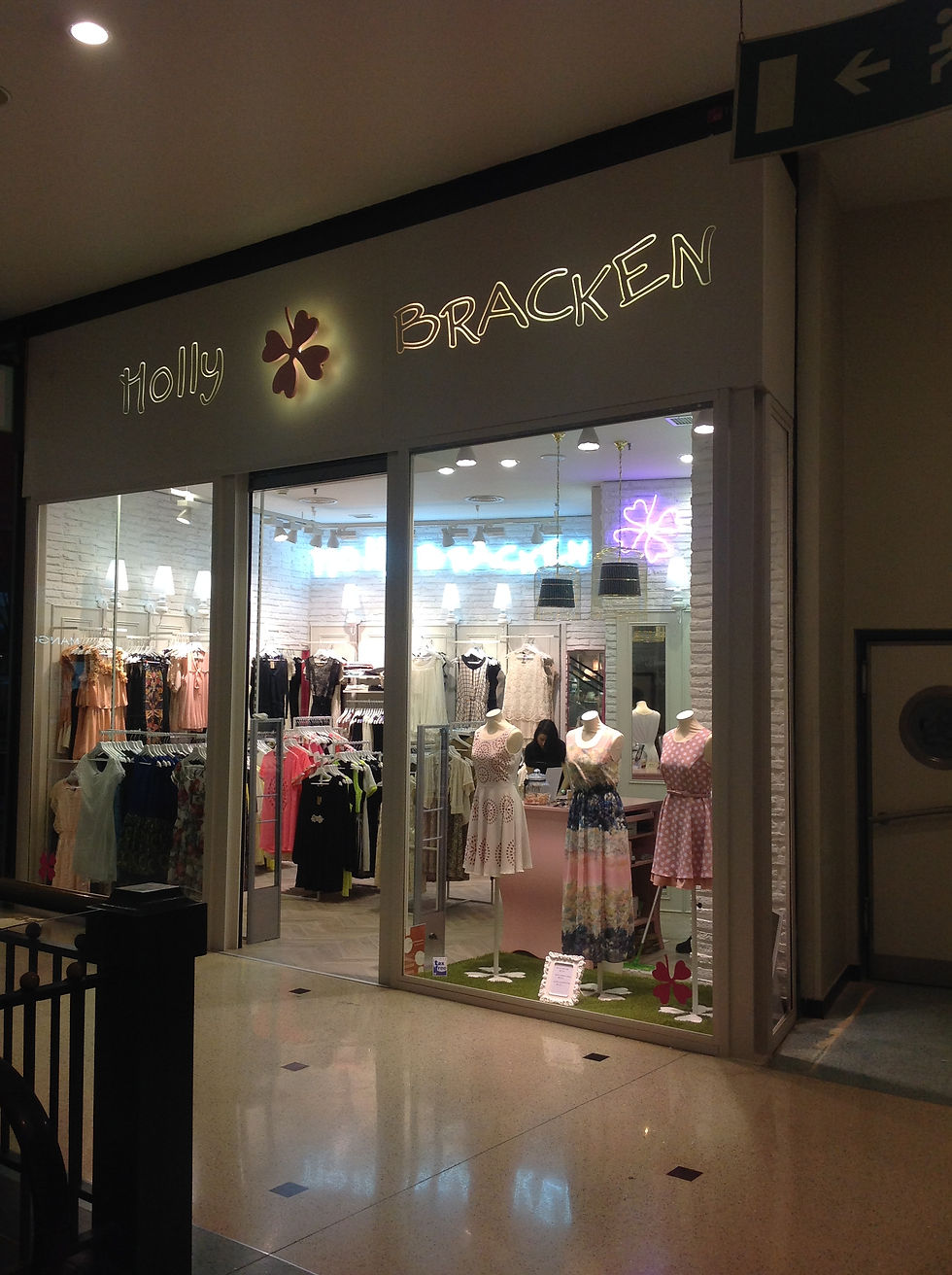 Molly Bracken - Colombo Lisboa