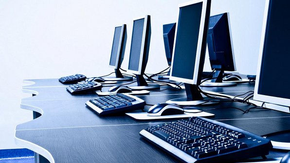 COMPUTADOR DESK3.jpg