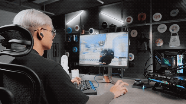 It's playtime! CYBERBLADE in the house.2022-11-03 12_16_34.gif